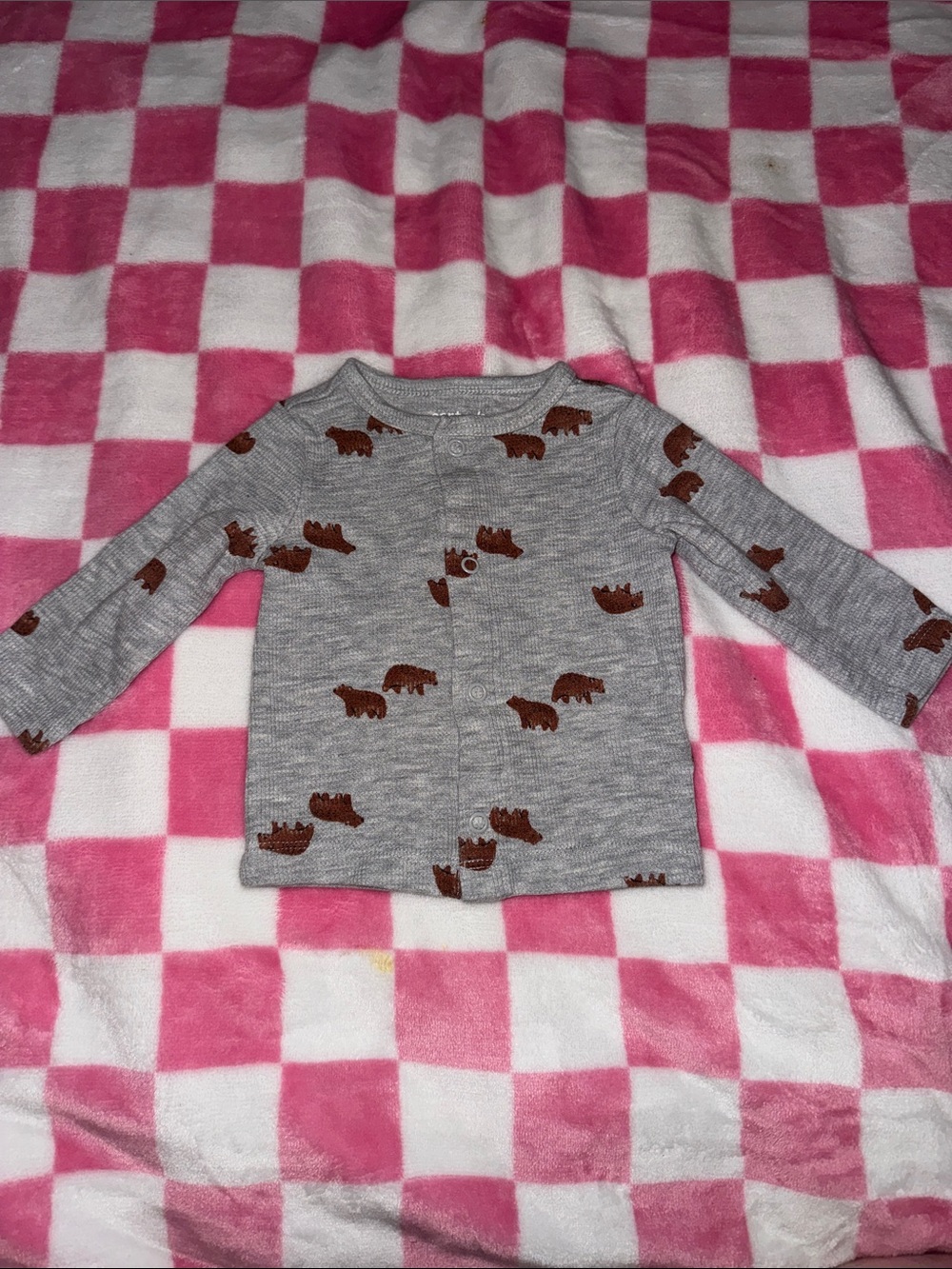 Gray Long-Sleeve Button-Front Kids Shirt with Brown Bear Print